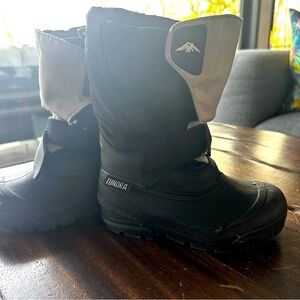 Kids Kamik Tundra Snowboots - Size 12